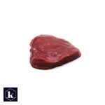 Wildzwijnsbiefstuk, rauw stuk wildzwijnvlees, vrijstaand als productfoto.