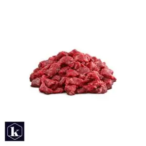 Wildzwijnspoulet, rauwe blokjes wildzwijnvlees, los gefotografeerd als productfoto.
